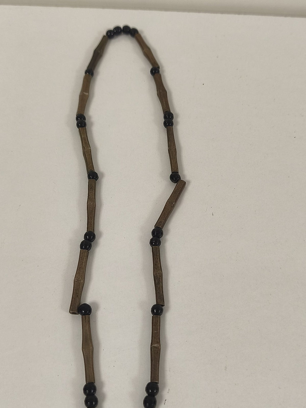 Collier vintage touareg ancien croix Agadez ethnique perles noires artisanat afr