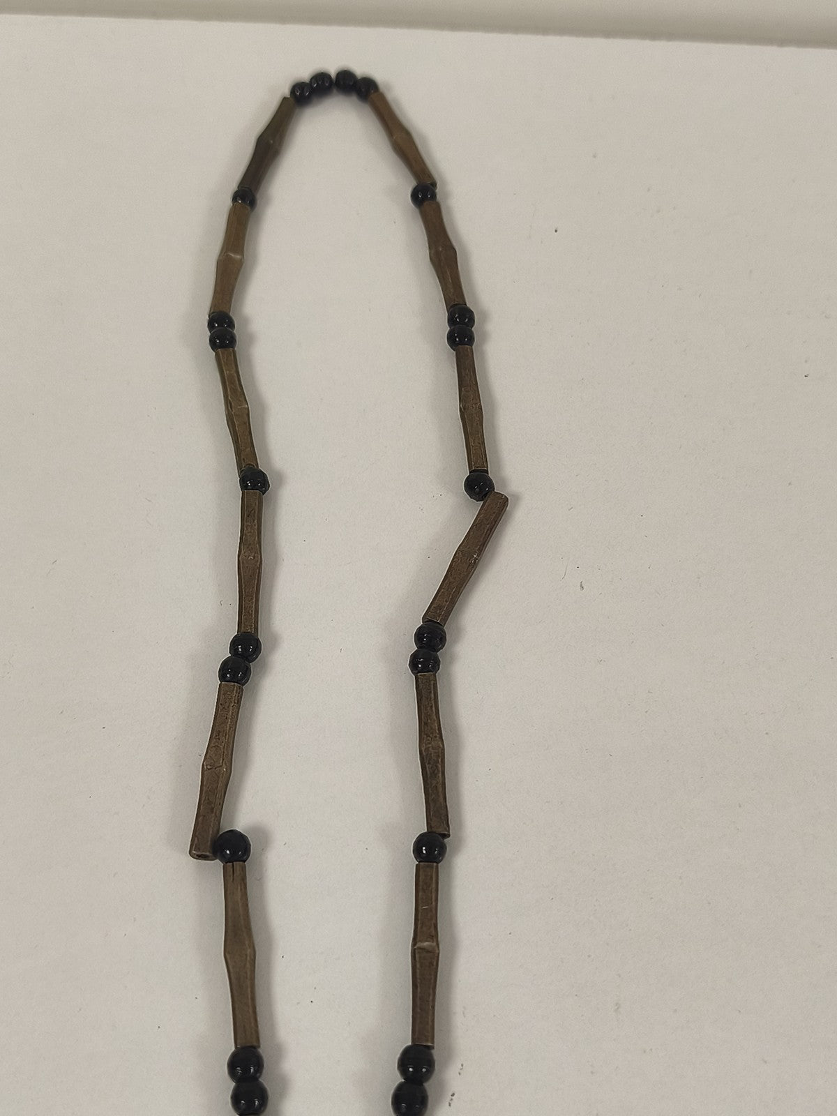 Collier vintage touareg ancien croix Agadez ethnique perles noires artisanat afr