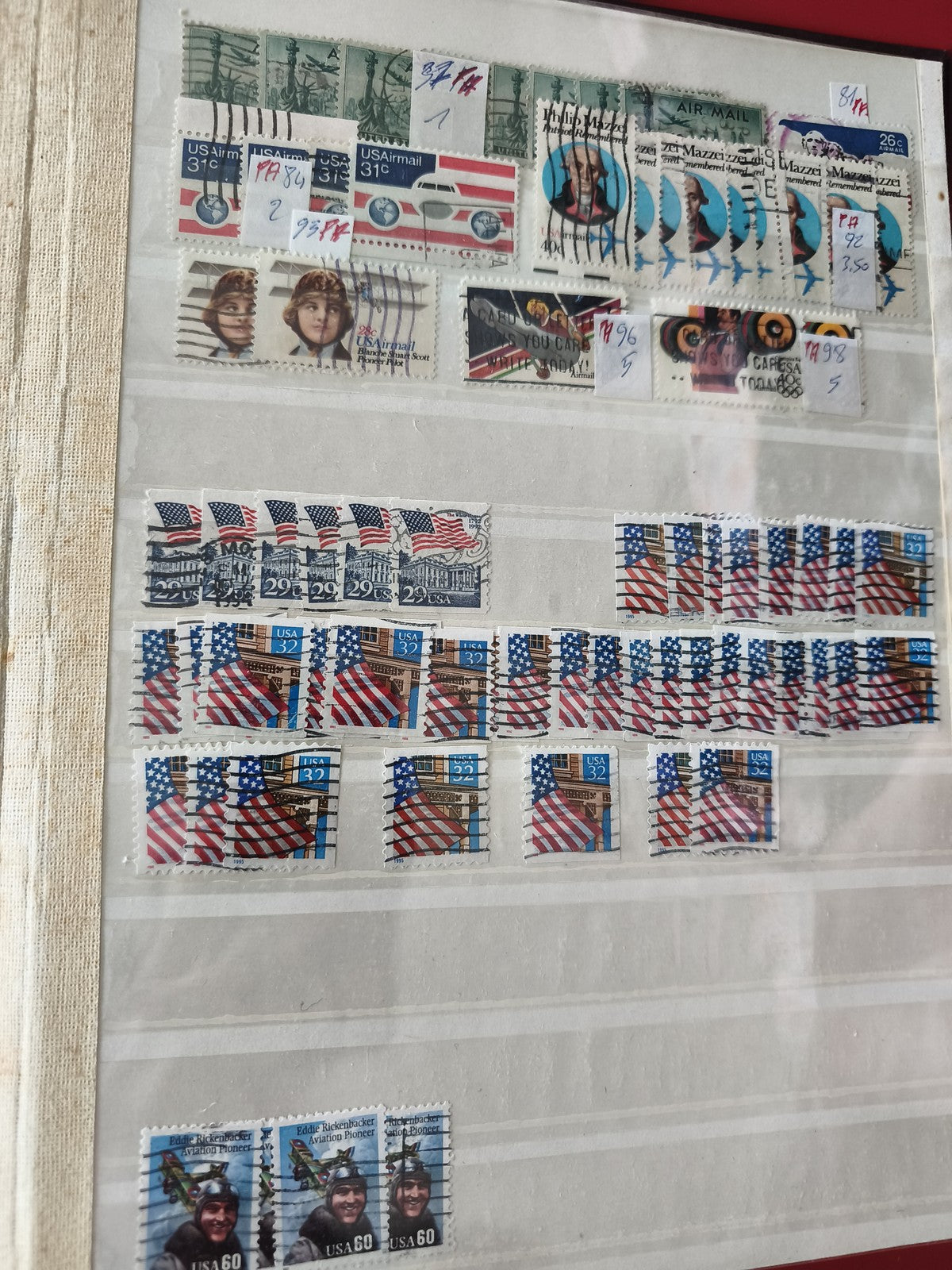 Lot de timbres USA oblitérés, motifs drapeaux et aviation, divers formats