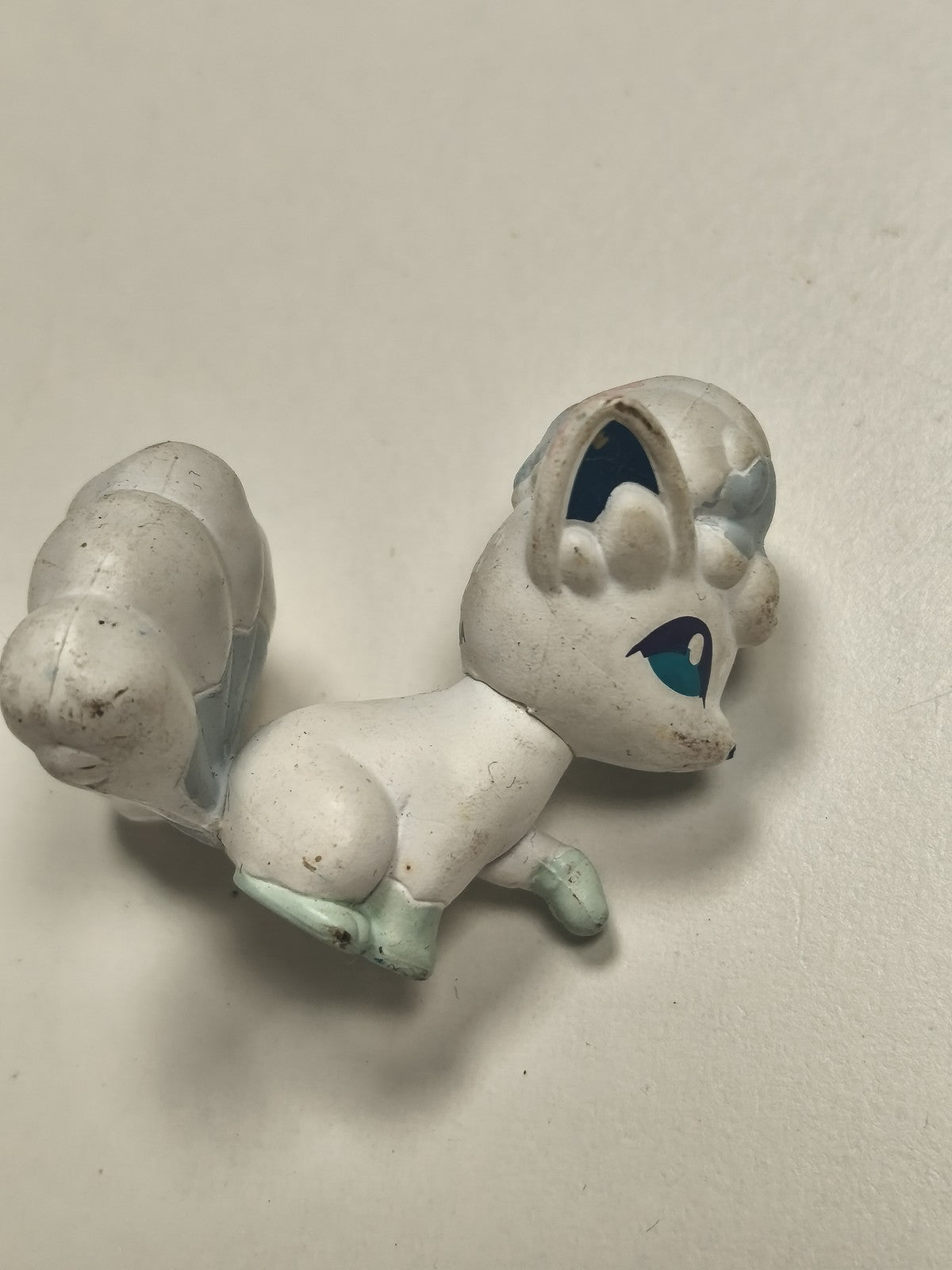 Figurine mini Pokémon Goupix d'occasion, jouet personnage animé, figurine décora