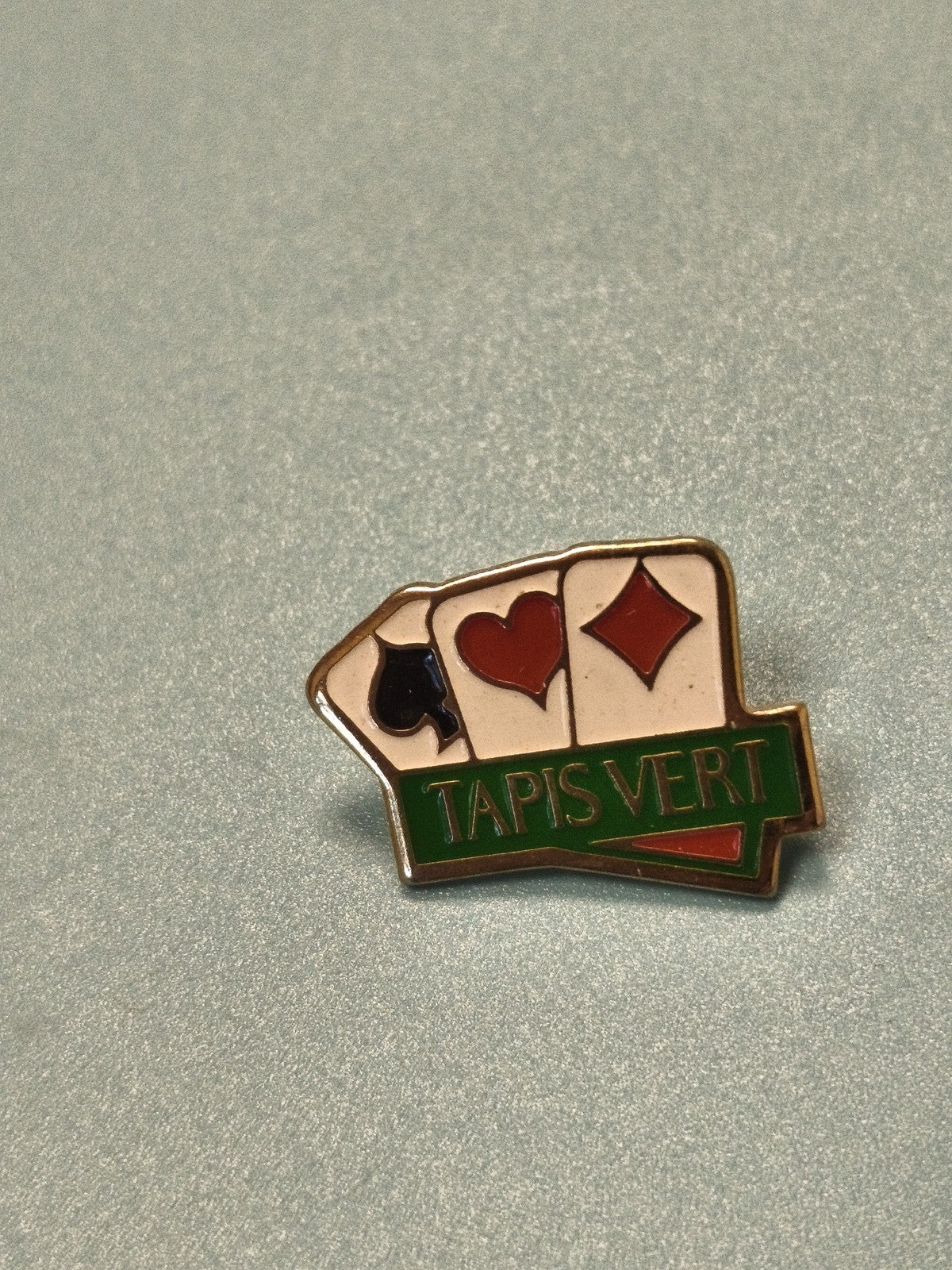 Pin's vintage Tapis Vert jeu de cartes poker casino collection ancien