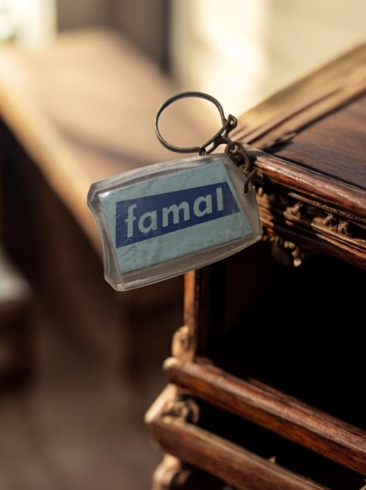 Porte-clés publicitaire Famal vintage rétro – accessoire original années 70