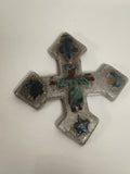 Croix religieuse ancienne terre cuite émaillée décor naïf signée motif bleu