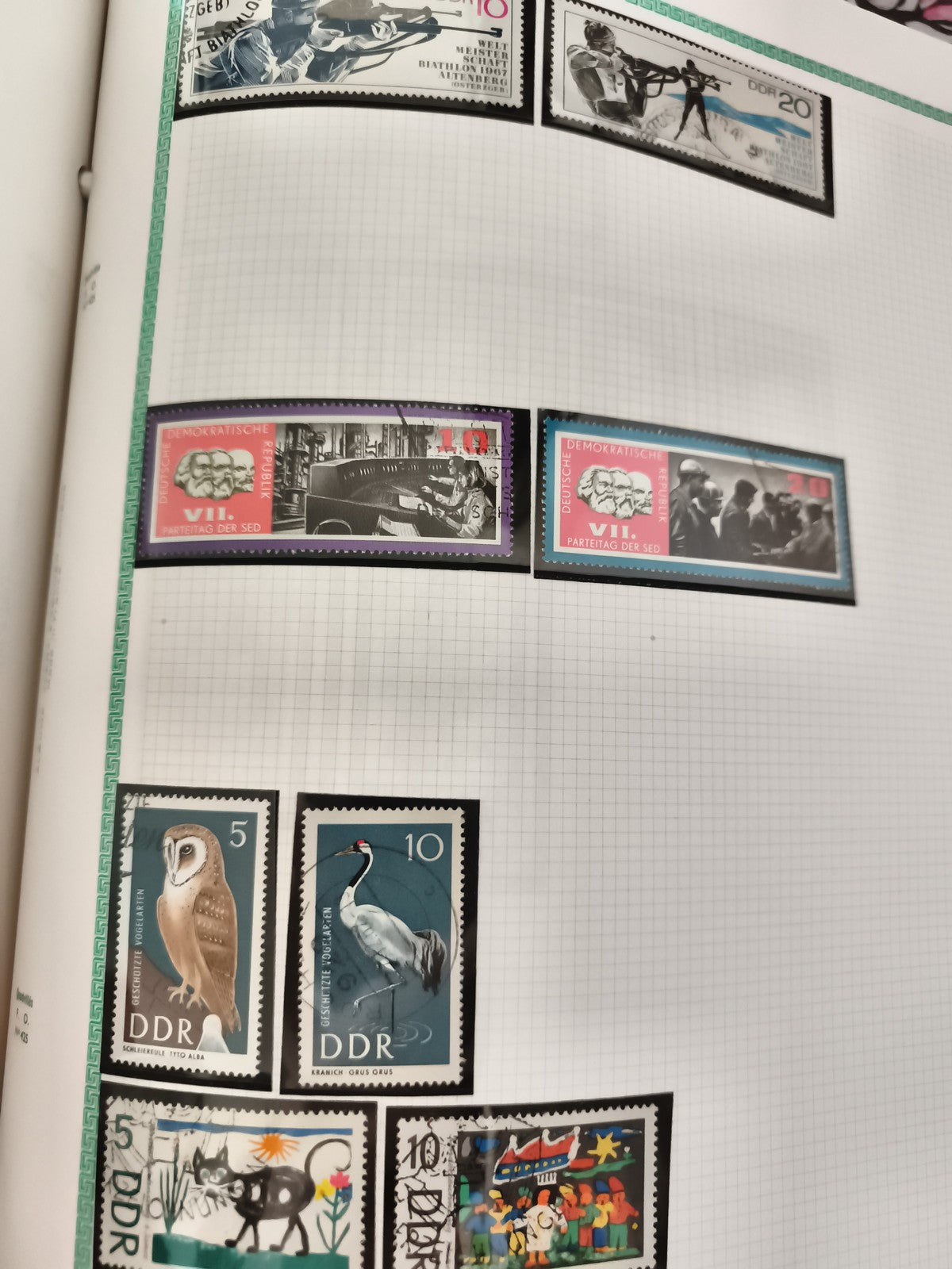 Timbres DDR Allemagne Est animaux oiseaux sport thématique oblitérés philatélie