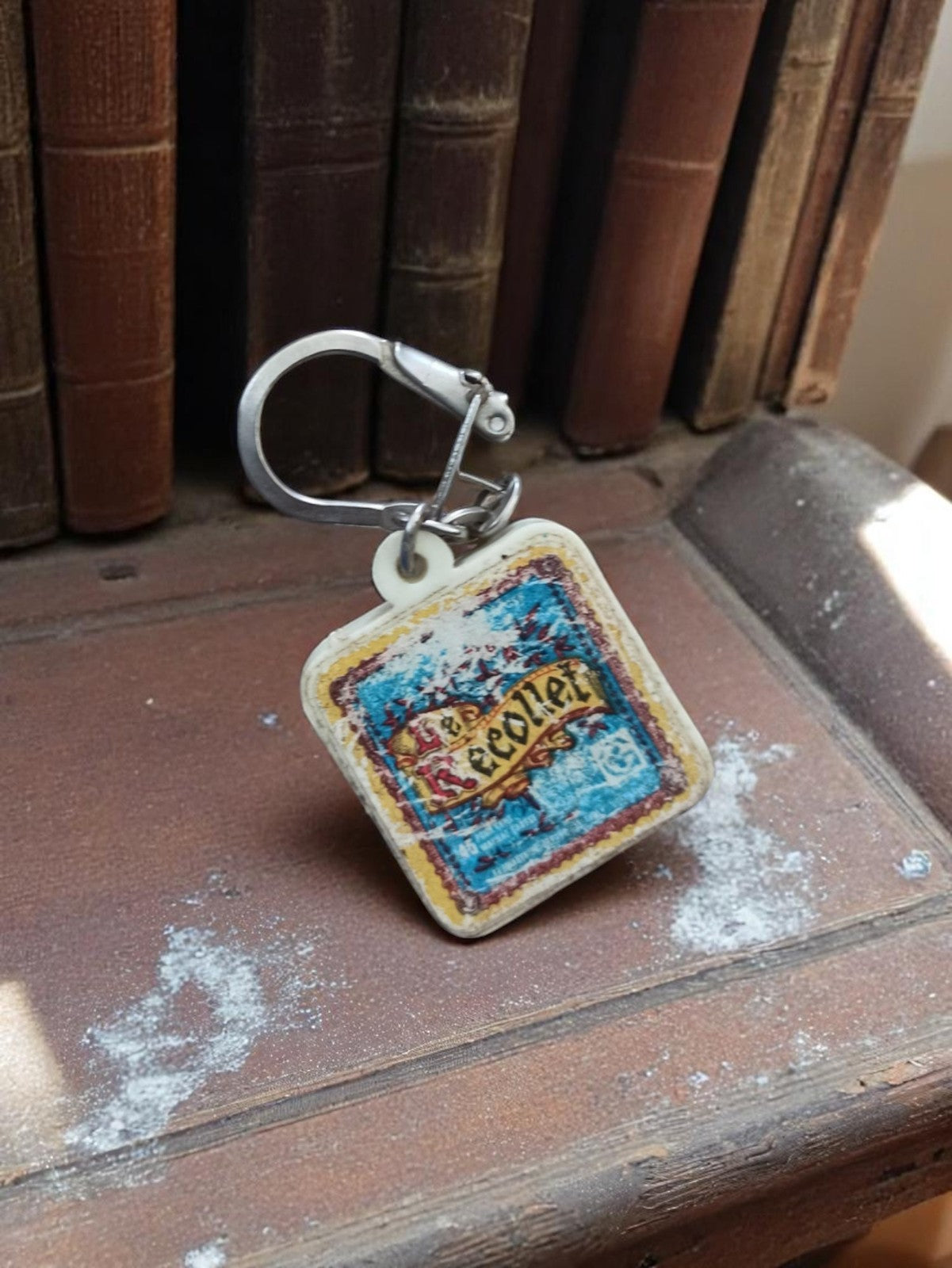 Porte-clés vintage Le Recolet, métal, carré rétro publicitaire, ancien accessoir