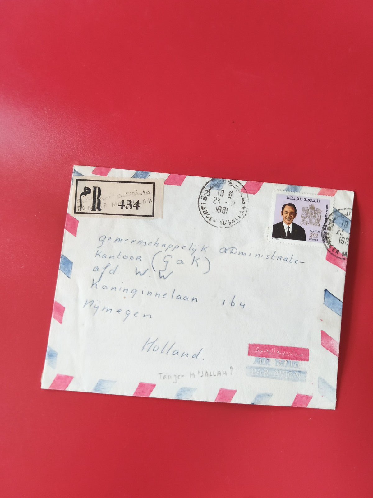 Enveloppe affranchie avec timbre portrait, bordures tricolores, recommandé