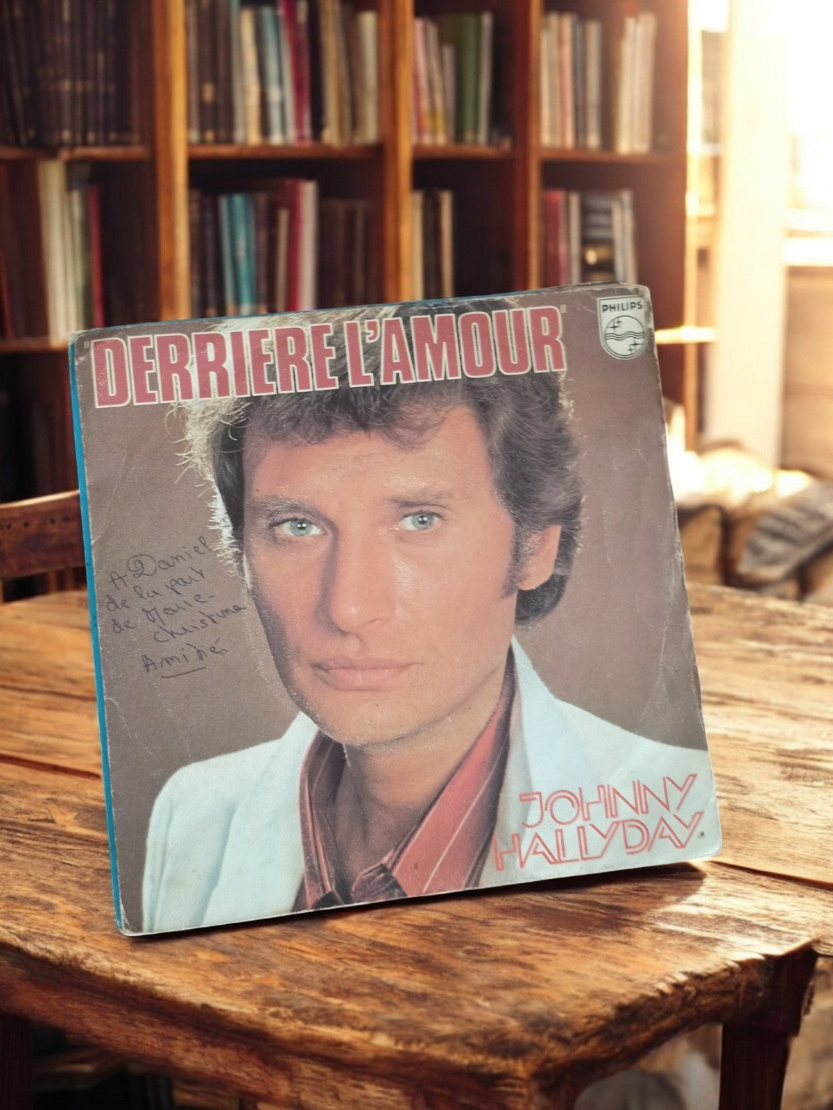 Vinyle 45 tours Johnny Hallyday Derrière l’Amour ancien vintage Philips