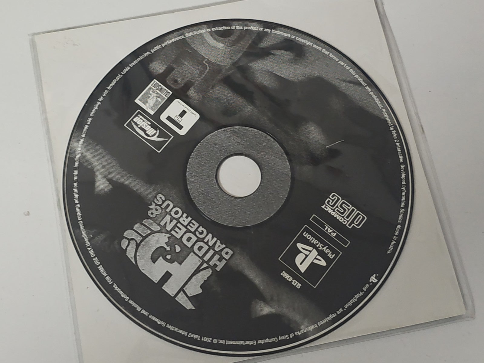 Jeu PS1 Hidden & Dangerous avec CD et notice pour console Playstation d'origine