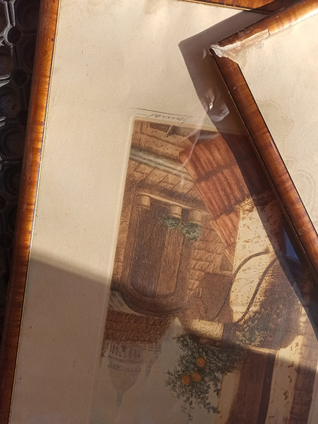 Lithographies anciennes signées, vues urbaines, encadrement bois vintage rétro