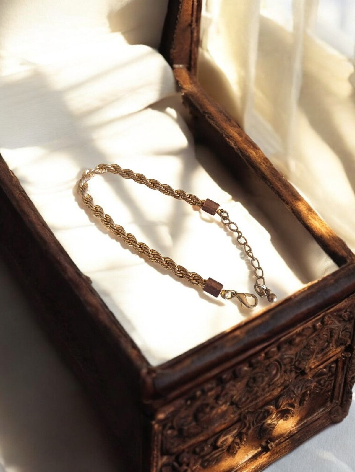 Bracelet vintage plaqué or, maille torsadée ciselée, bijou ancien femme