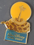 Pin?s ancien rétro Walt Disney Home Video, badge collection vintage années 80-90