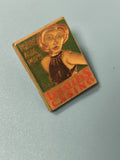 Vintage pin's casino Les Sables, femme rétro, rectangulaire, collection (ref 11)