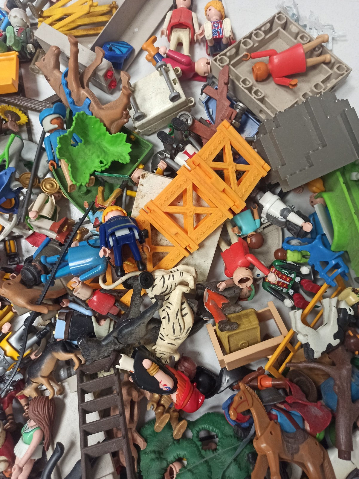 Lot rétro Playmobil ancien, gros vrac figurines et accessoires collection vintag