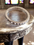 Bague vintage fantaisie femme, anneau martelé strass, création originale T57
