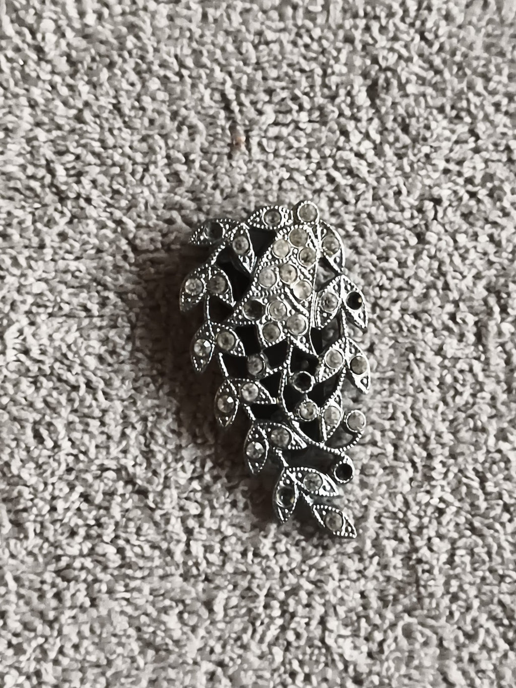Pince à cheveux ancienne style feuille métal argenté vintage barrette rétro