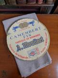 Étiquette fromagère vintage Camembert Moulinet Normandie années 30 déco