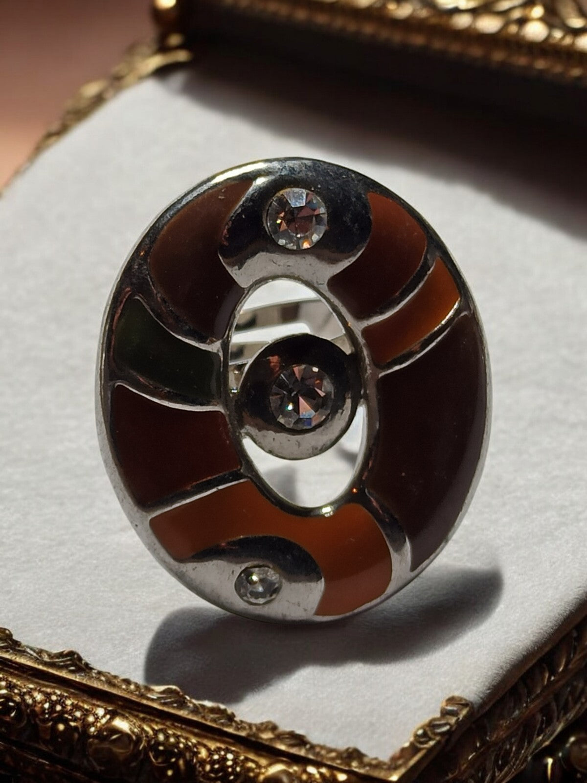 Bague créateur Vkntah strass motif ovale marron argenté taille 56