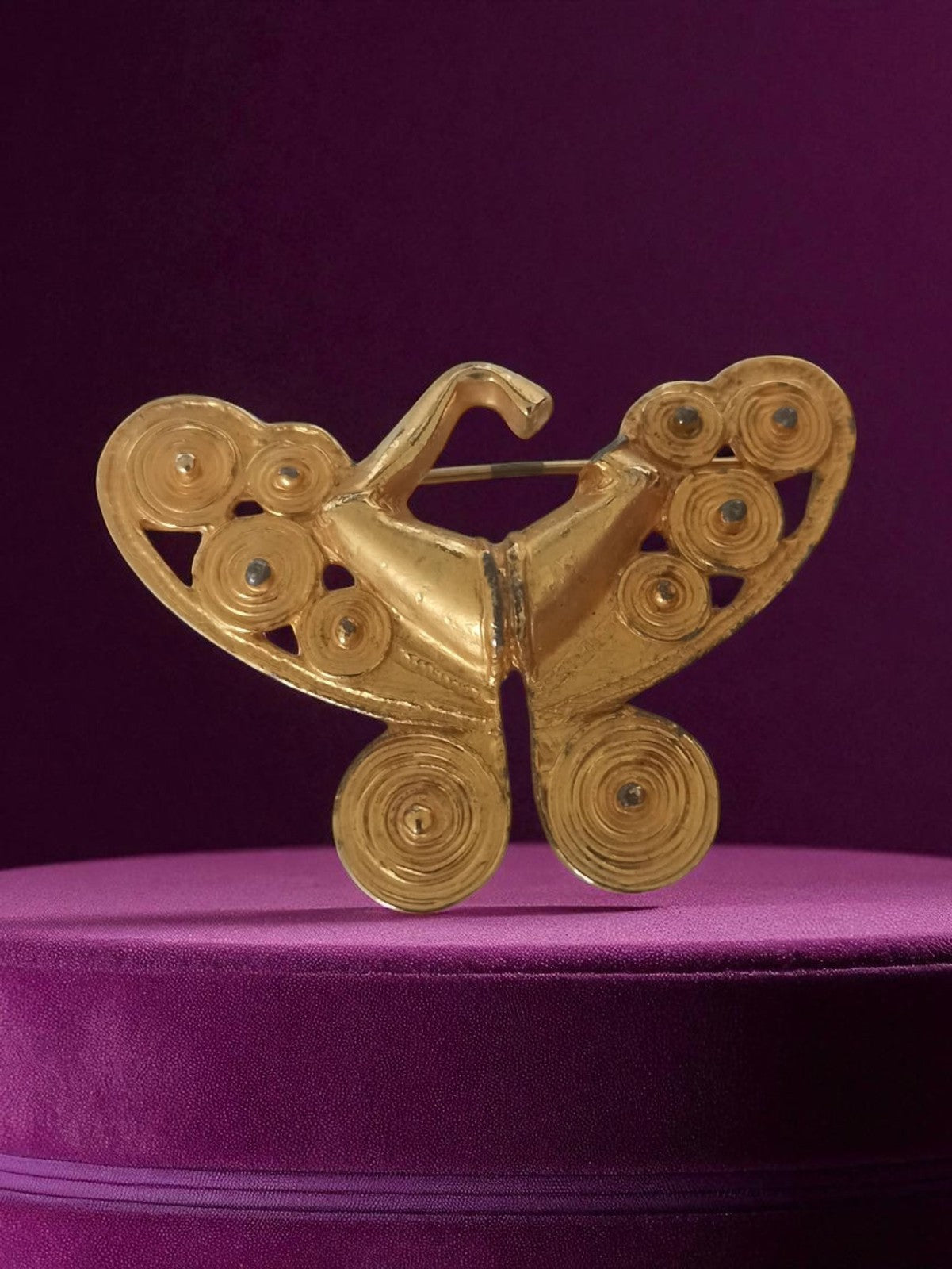 Broche papillon vintage métal doré signée, bijou fantaisie ancien