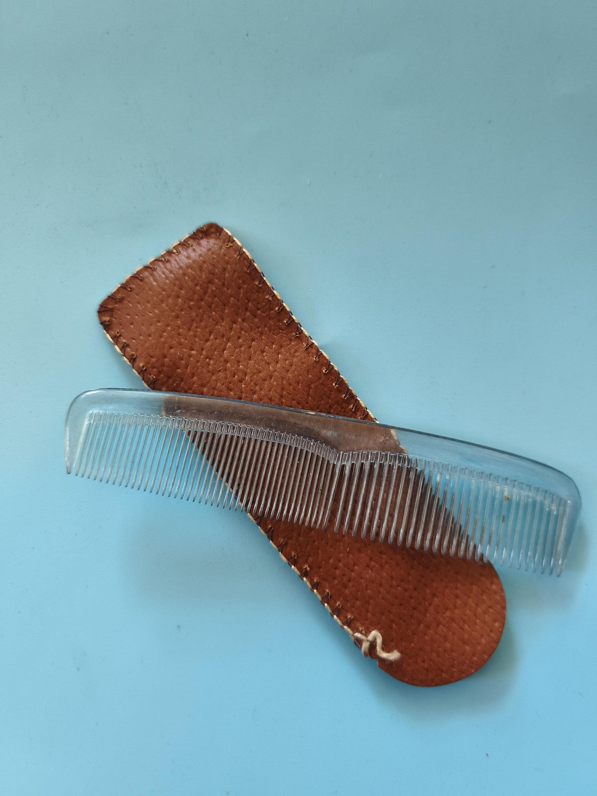 Peigne ancien vintage années 1960, deadstock mercerie, accessoire rétro coiffure