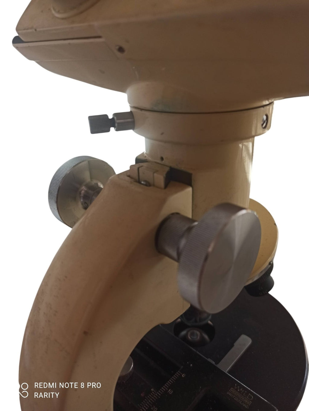 Microscope binoculaire Wild Heerbrugg Suisse avec valise optique pro