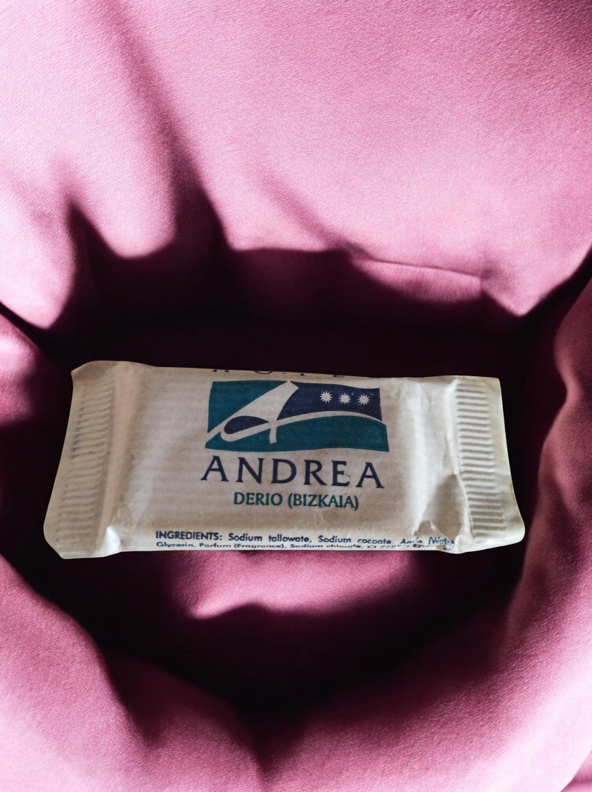 Savon d'hôtel Andrea vintage emballé – DERIO Bizkaia – souvenir rétro