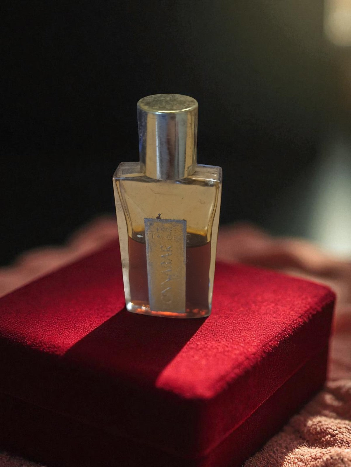 Flacon parfum vintage ESTÉE LAUDER Cinnabar ancien, déco rétro, collection