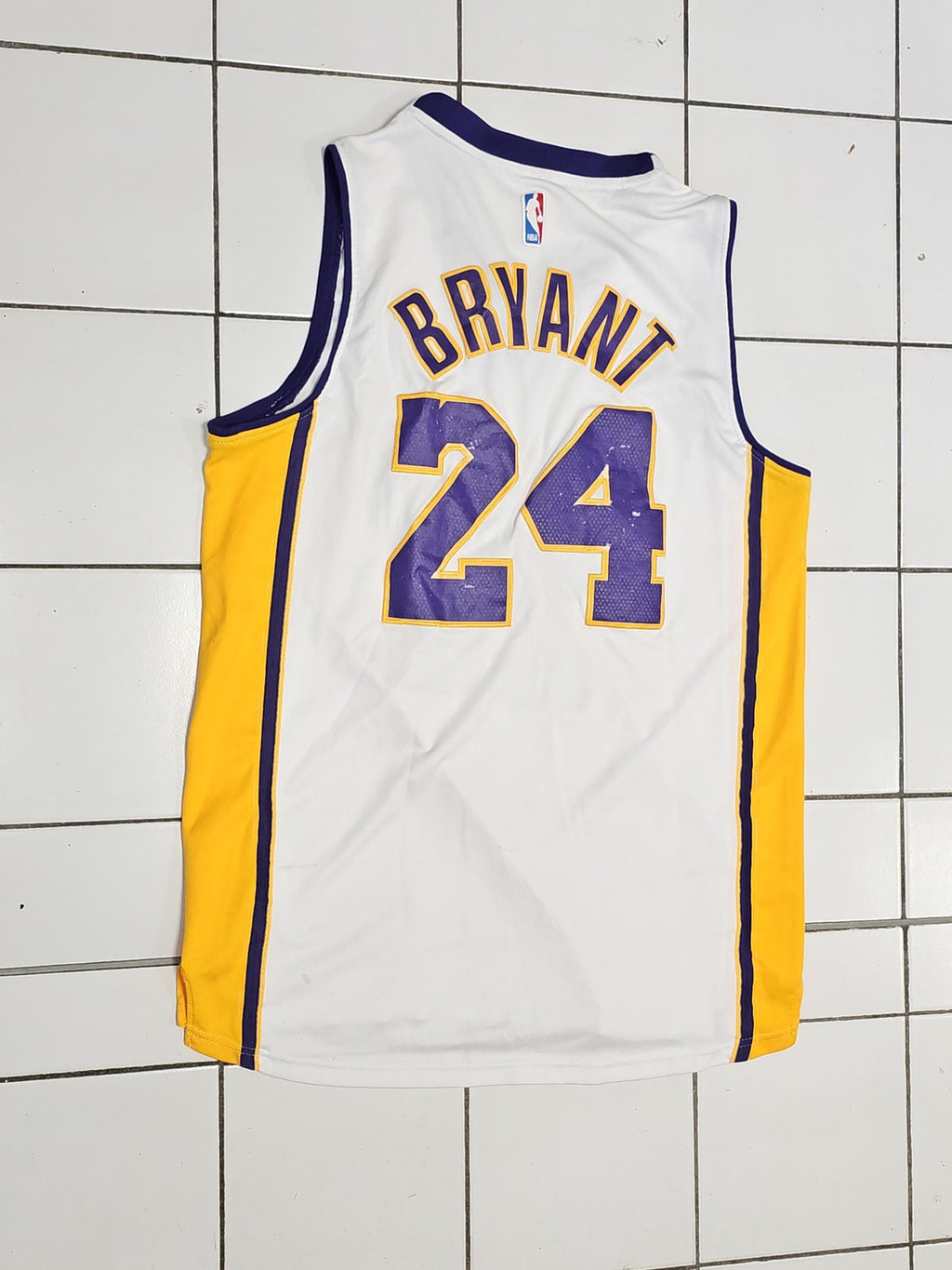 Maillot basket Adidas NBA Lakers Kobe Bryant domicile homme taille L Los Angeles