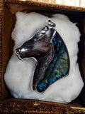 Pendentif cheval vintage finition argentée nacré bleu abalone rétro années 70