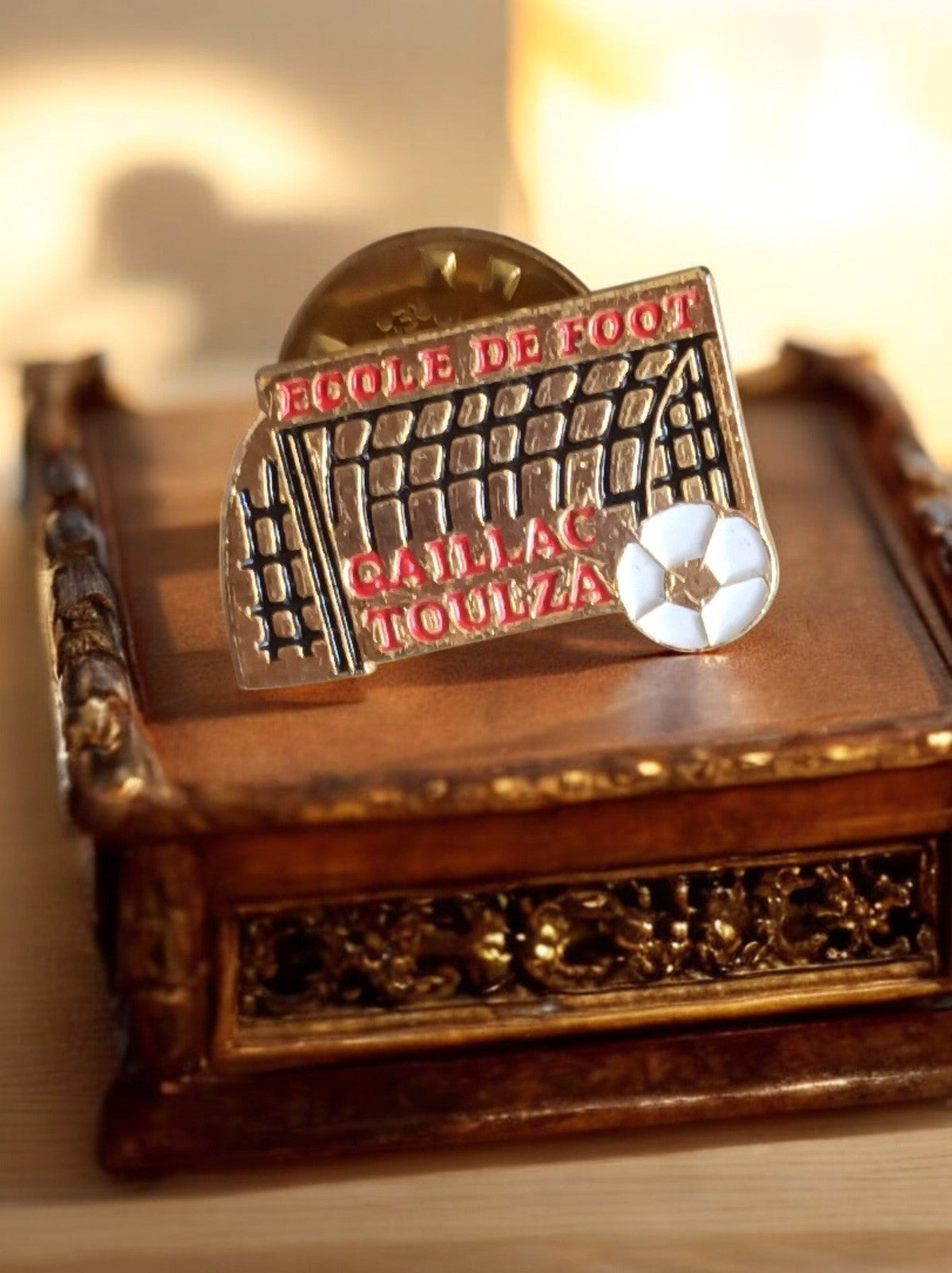 Pin's vintage football École de Foot Gaillac Toulza but ballon ancien