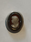 Broche camée vintage profil femme, médaillon ovale, bijou rétro ancien