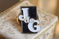Pin's vintage J de G édition limitée, émaillé noir et blanc, badge rétro