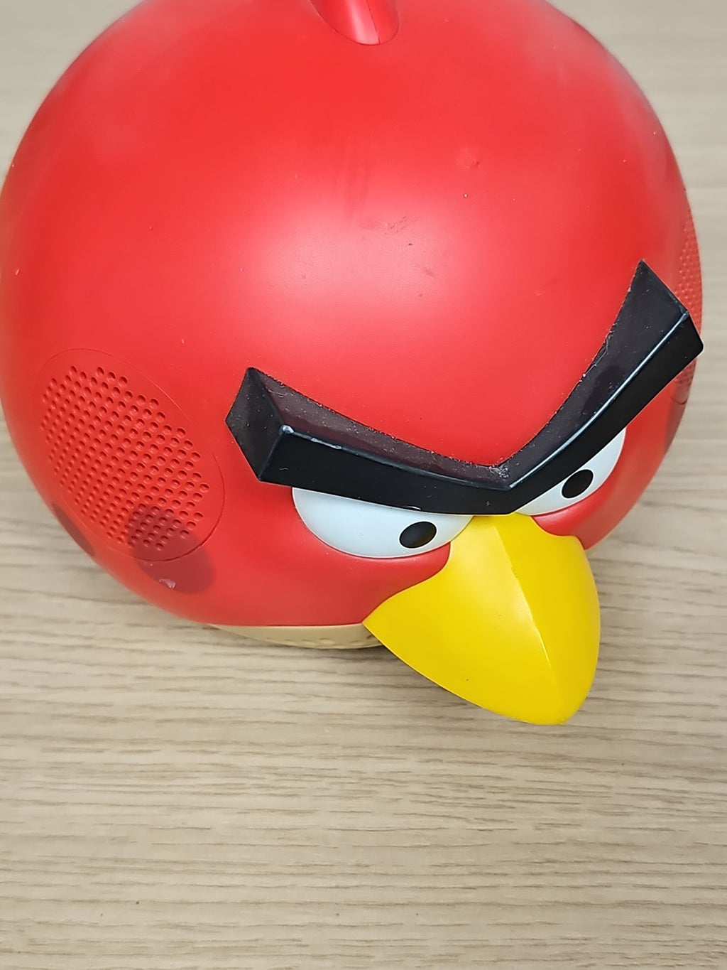 Enceinte Angry Birds rouge vintage à restaurer déco ou pièces rétro