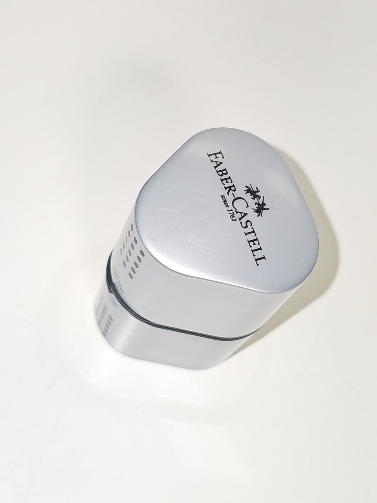 Taille-crayon Faber Castell manuel, accessoire bureau pratique de la marque Fabe