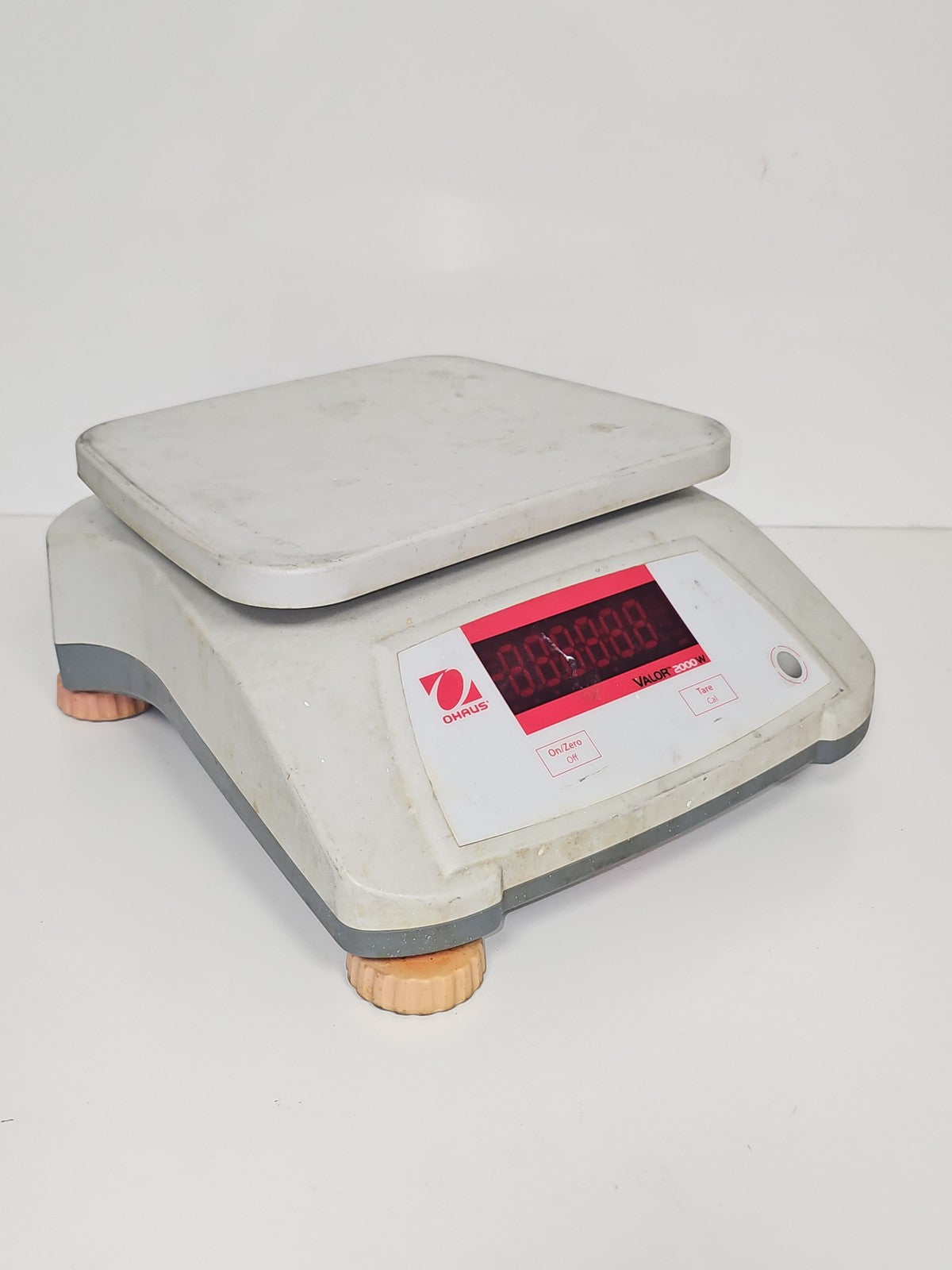 Balance électronique Ohaus Valor 2000w non fonctionnelle pour pièces ou réparati