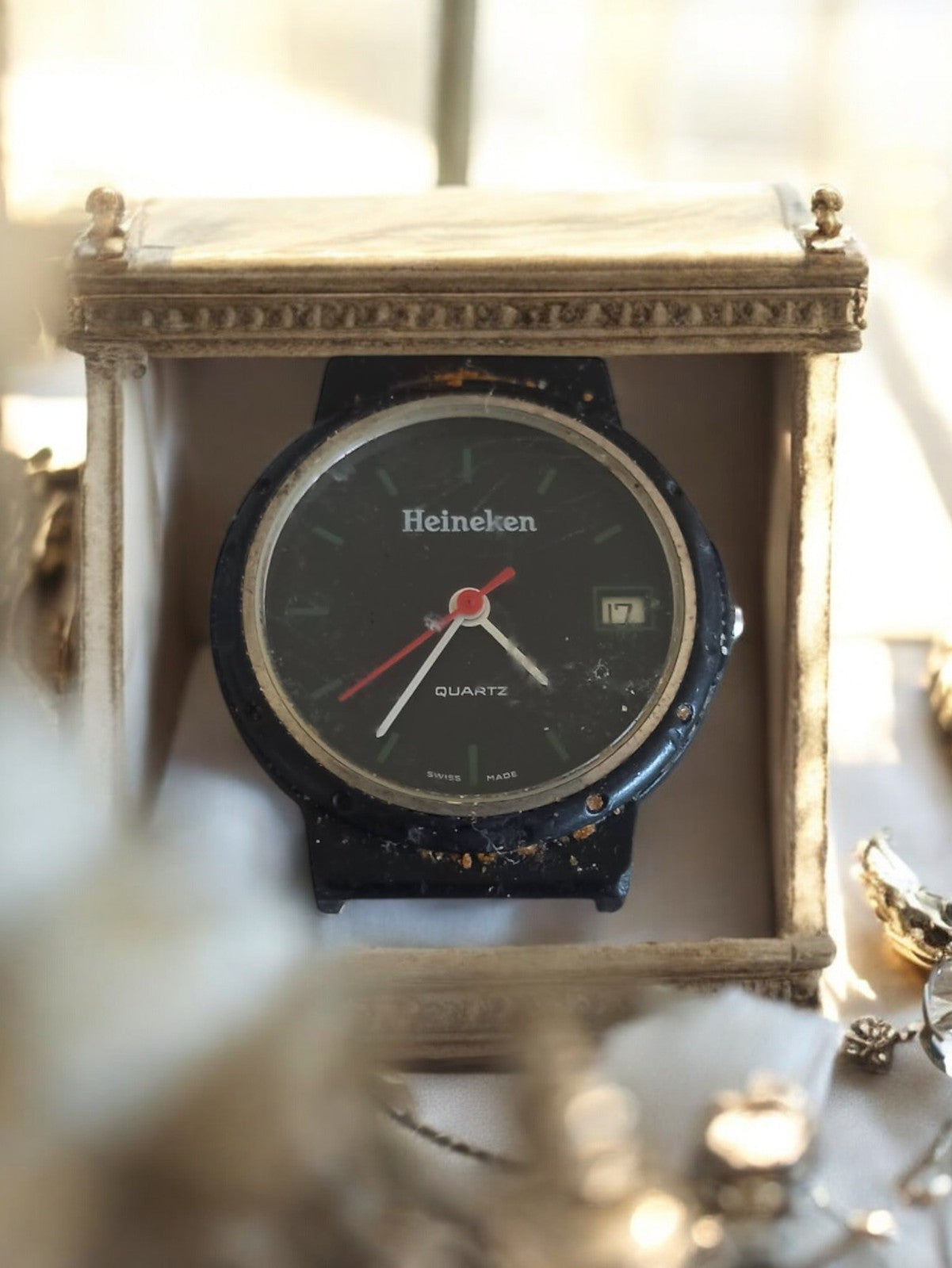 Montre publicitaire Heineken vintage quartz à restaurer Swiss Made