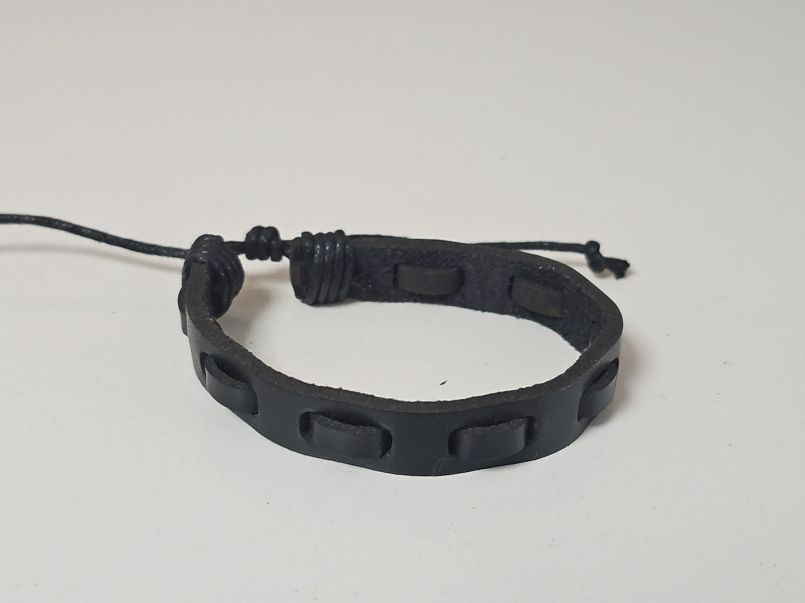 Bracelet fantaisie élégant accessoire mode bijou femme occasion tendance