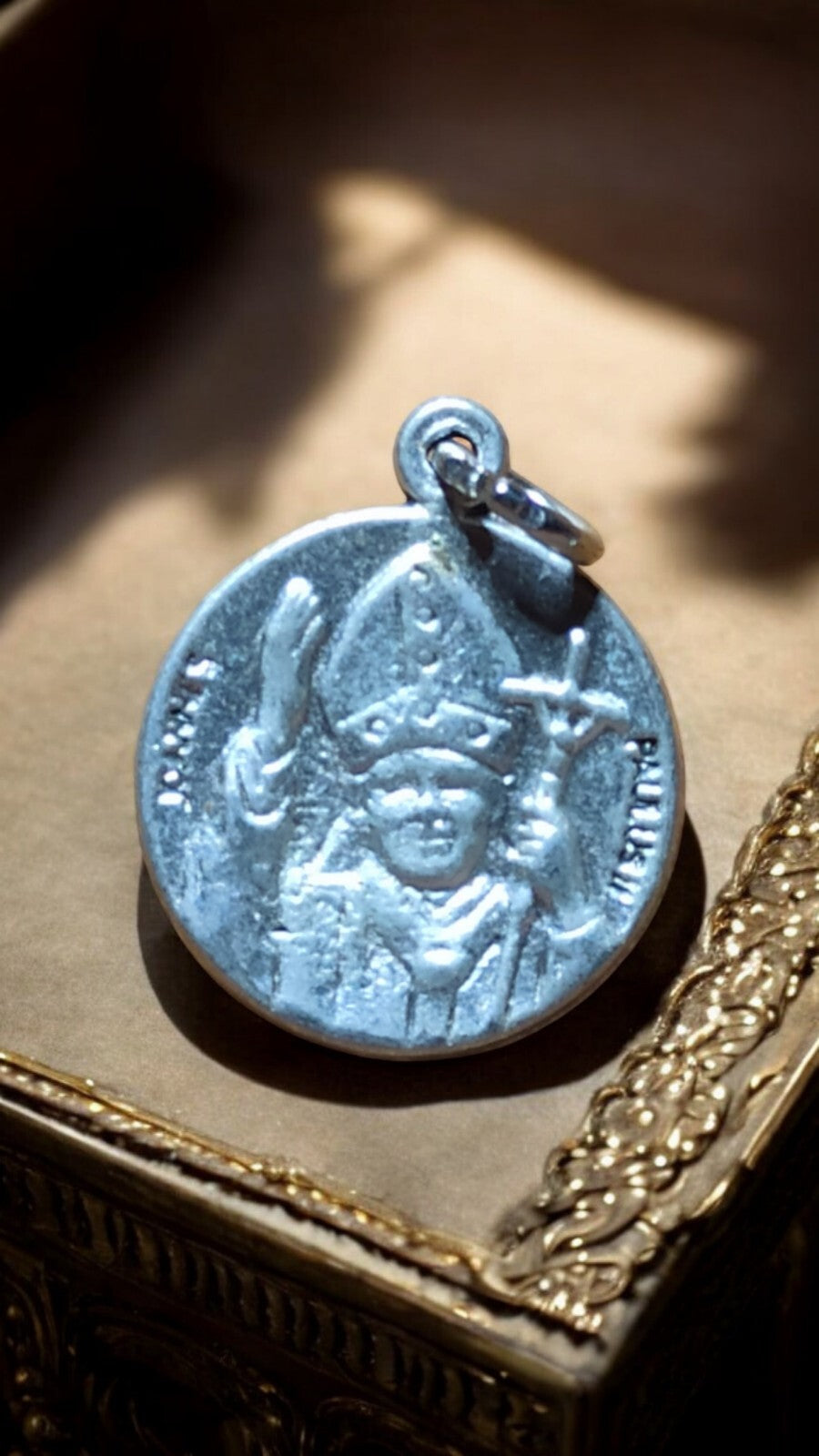 Médaille Religieuse Pape Jean Paul II - Histoire Authentique