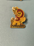Pin's vintage Balladins mascotte jaune rouge collection hôtel restauration