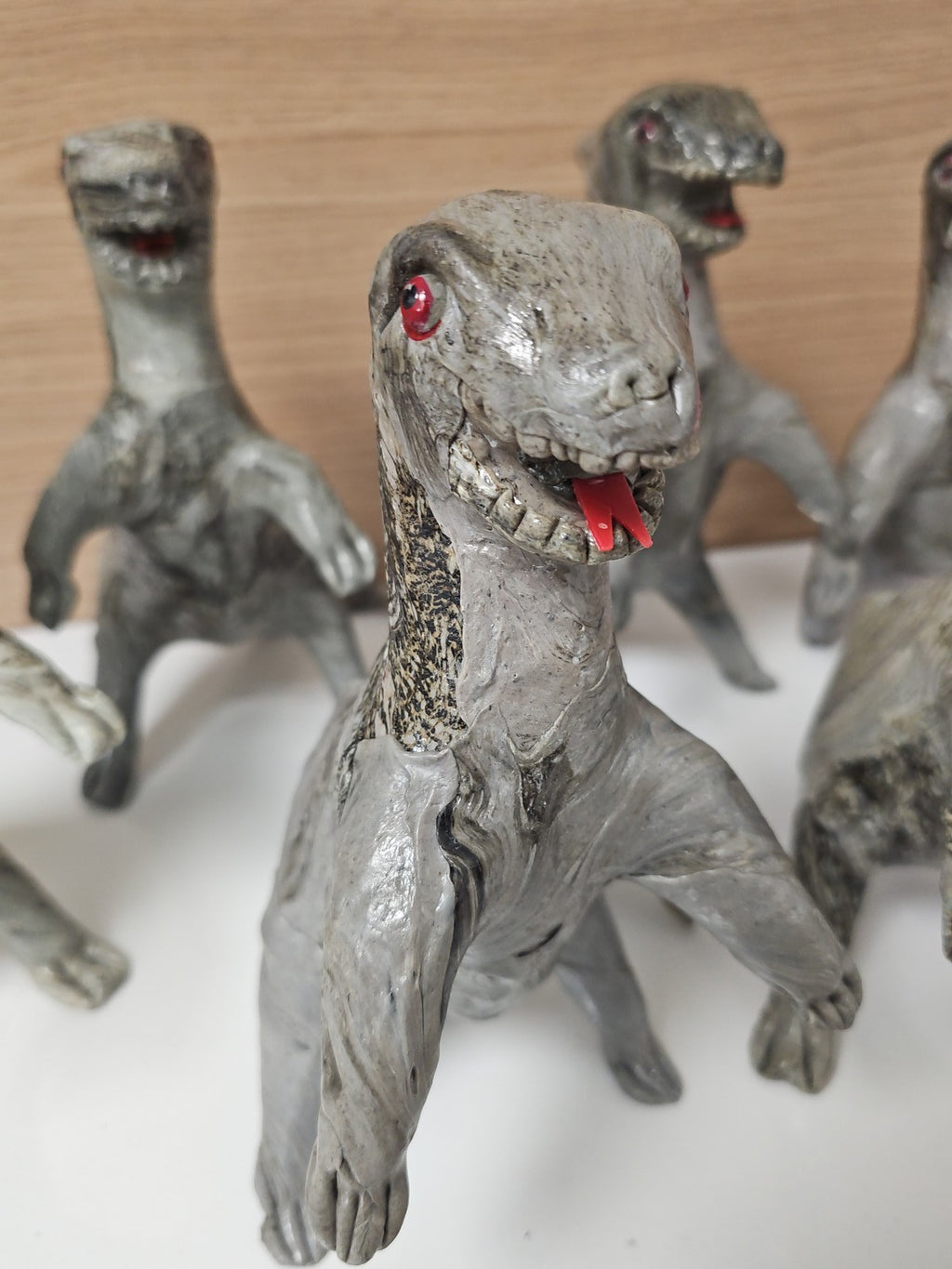 Lot de dinosaures anciens vintage, rare collection galerie d?art, figurines rétr