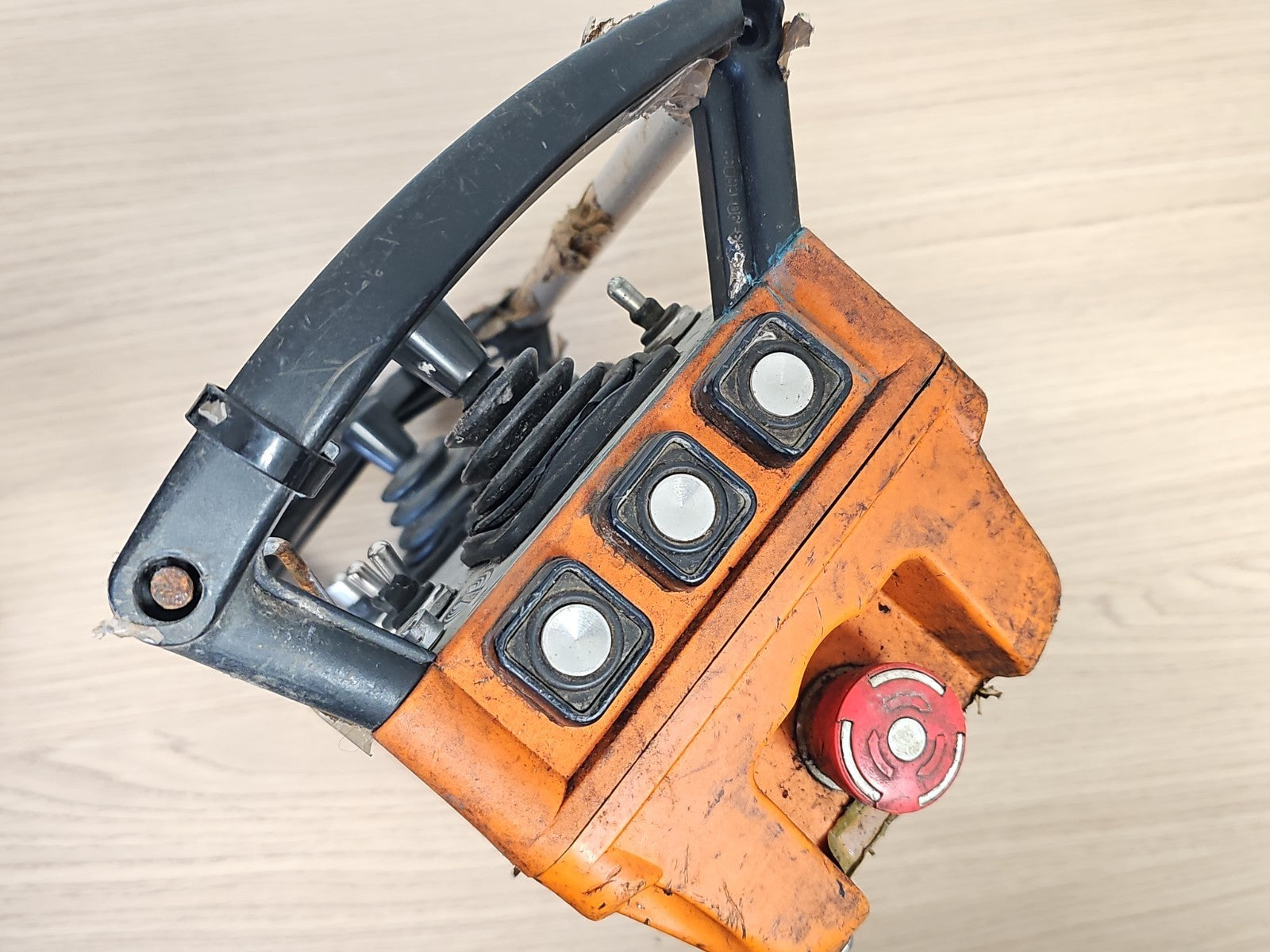 Télécommande grue Terex Atlas HBC Radiomatic manette joystick en l’état