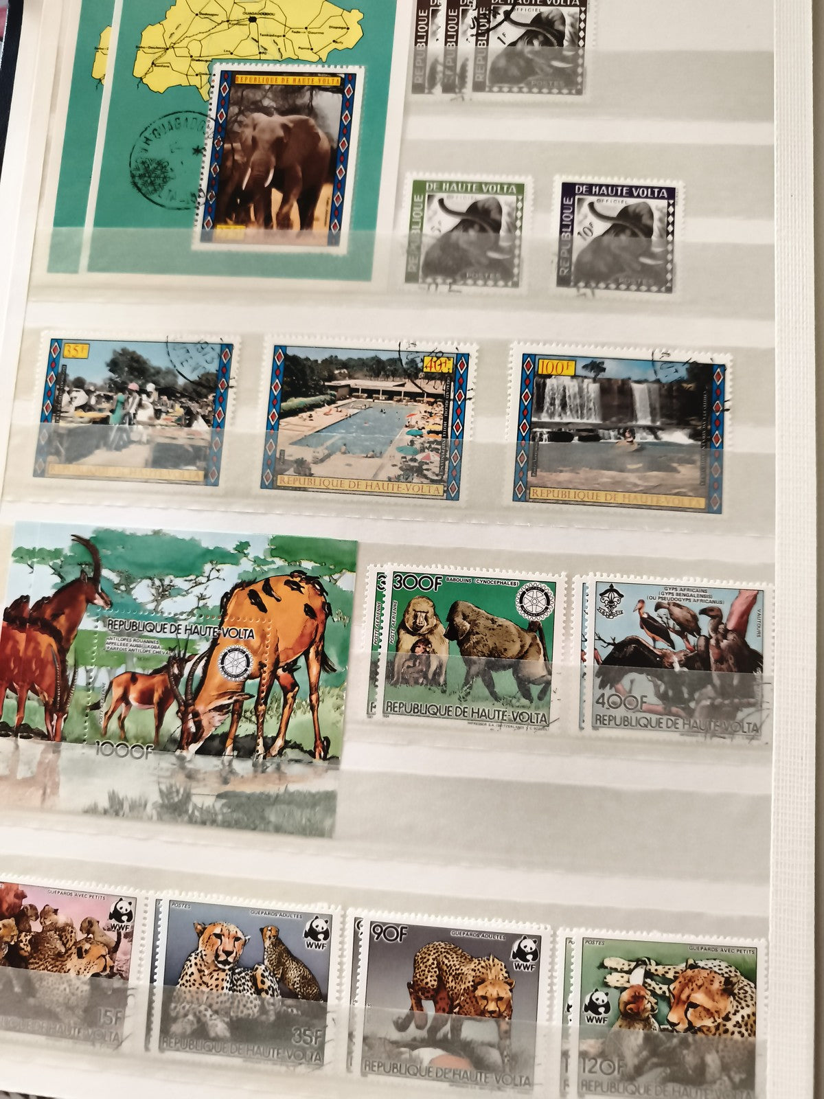 Timbres anciens Haute-Volta animaux WWF paysages Afrique lot philatélie vintage