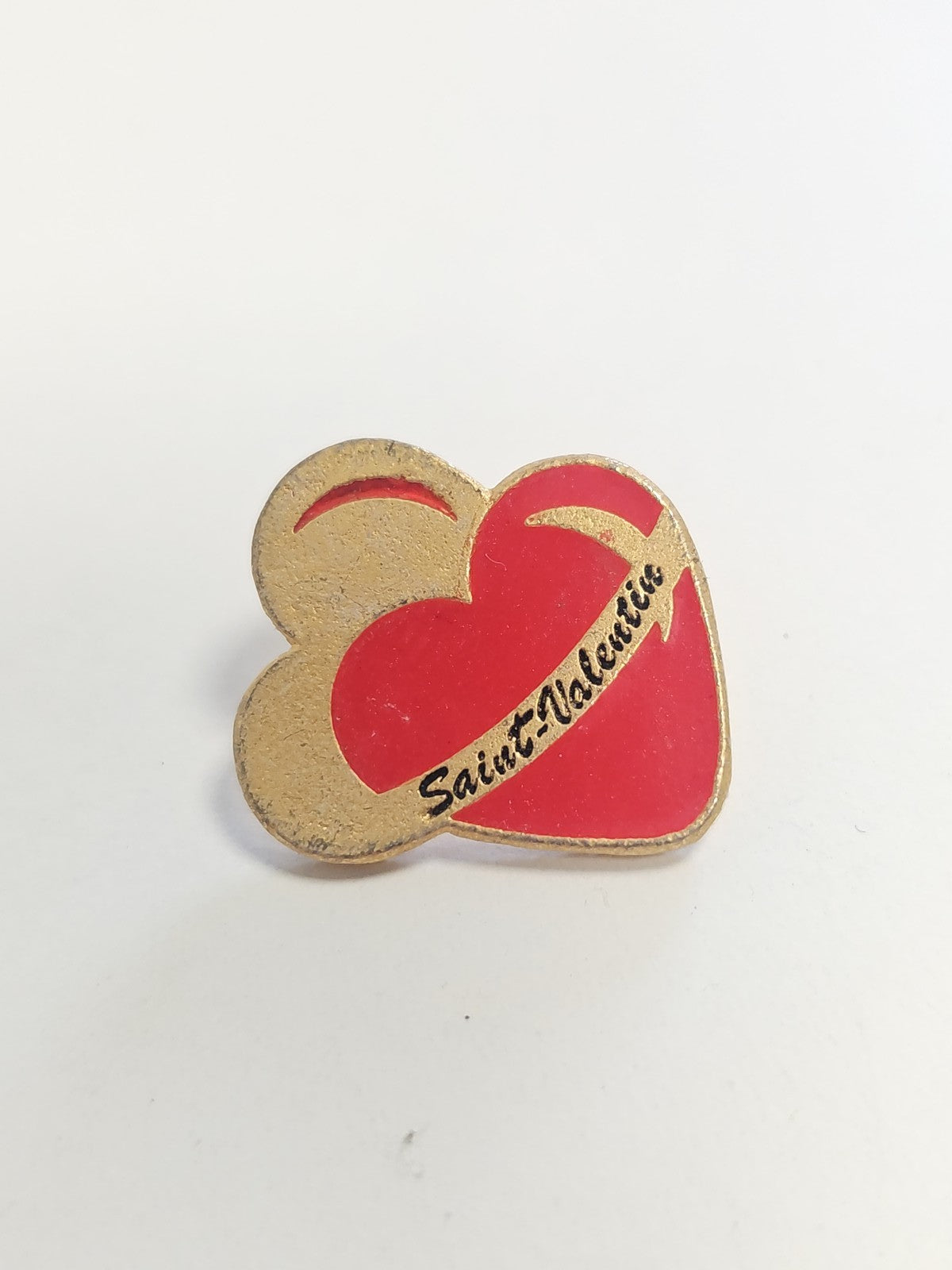 Pin's ancien rétro Saint Valentin c?ur amour ? badge collection vintage original