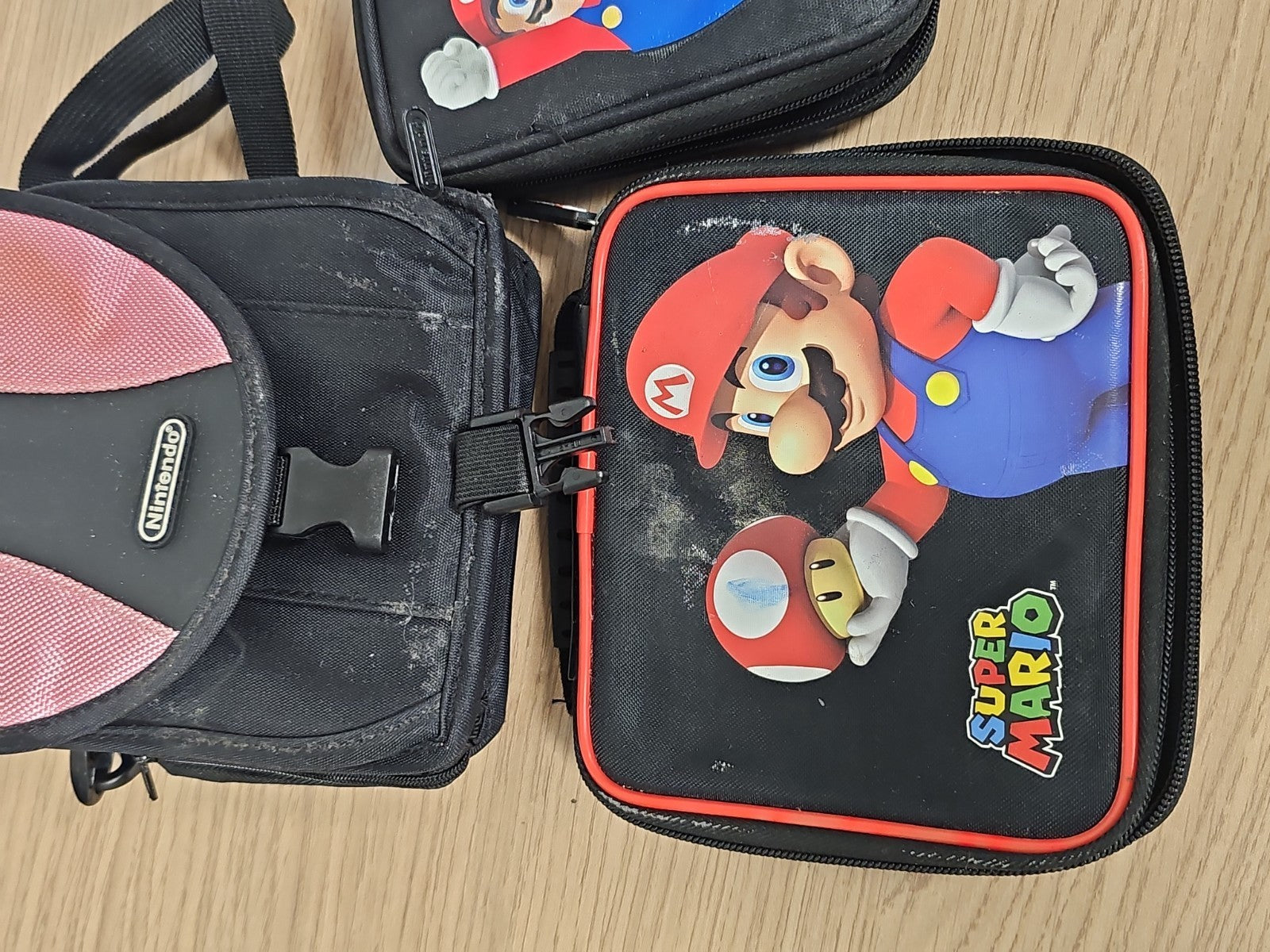Lot housses Nintendo DS Mario Super Mario, sacoche, étui, mallette rose