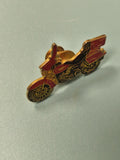 Vintage pin's moto émaillé rouge noir, collection motard rétro, rare