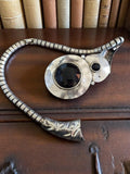 Collier vintage en métal argenté, pendentif cabochon noir, style rétro