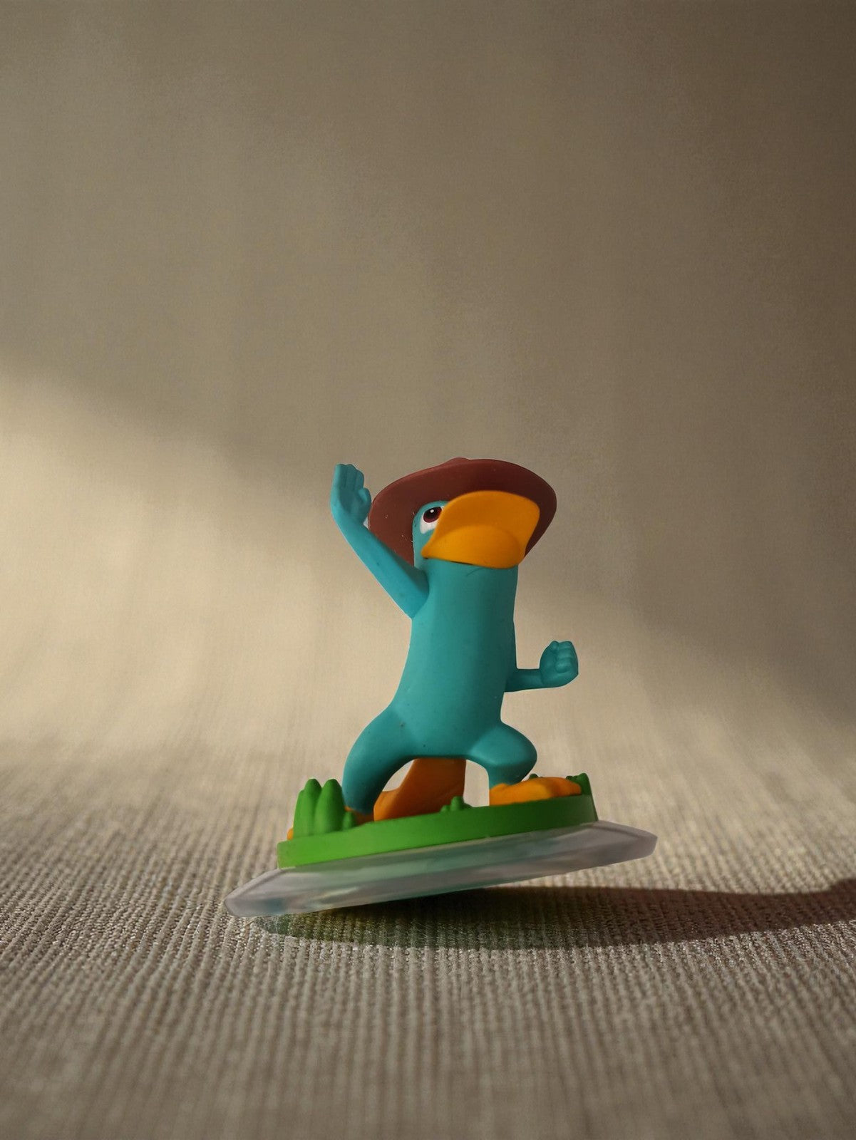 Figurine Disney Infinity Perry l’ornithorynque jeu vidéo interactif rétro