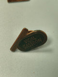 Pin's vintage Vidal Sassoon doré coiffeur, forme peigne, collection (Ref 5)
