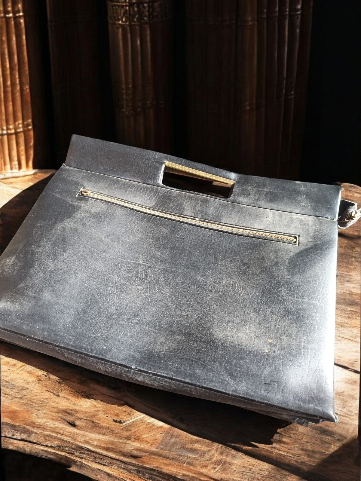 Sacoche porte-documents vintage cuir noir rétro, poignée métal, accessoire ancie