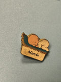 Vintage pin's Marvin bébé doré bleu collection badge ancien (Ref 1)