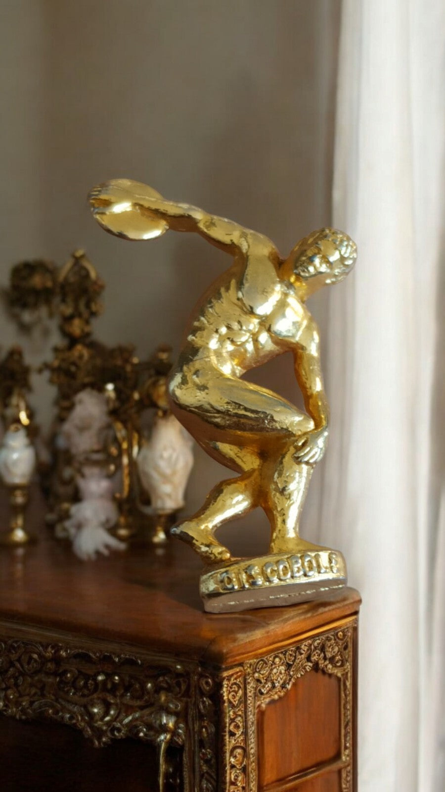 Statue Discobole dorée vintage déco sculpture athlète style antique